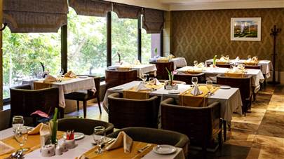 رستوران هتل اسپیناس تهران رستوران هتل اسپیناس تهران